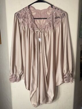 Vintage Henson Kickernick Cream Taupe Lace Satin Peignoir Robe Size Small USA